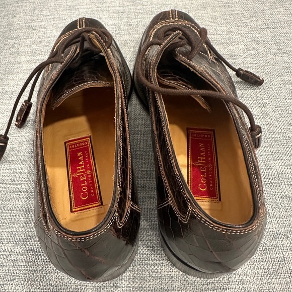 Cole Haan Dark Brown Crocodile Pattern Oxfords - Picture 5 of 7
